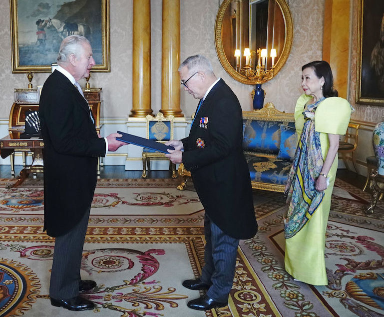 Philippine Ambassador presents credentials to King Charles Tinig UK